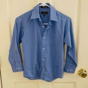 Dockers Boy’s Casual Light Blue Button Down Shirt. Size 10